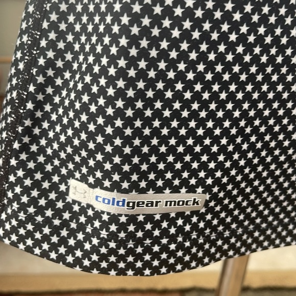 Under Armour Fitted cold gear mock undershirt women’s size med perfect condition - Picture 3 of 4